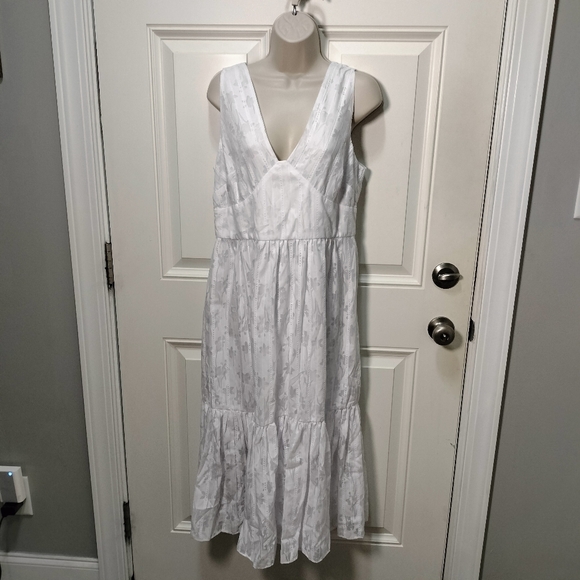 Tommy Hilfiger White Flowy Boho Sleeveless Dress, Size 10 - Picture 1 of 9